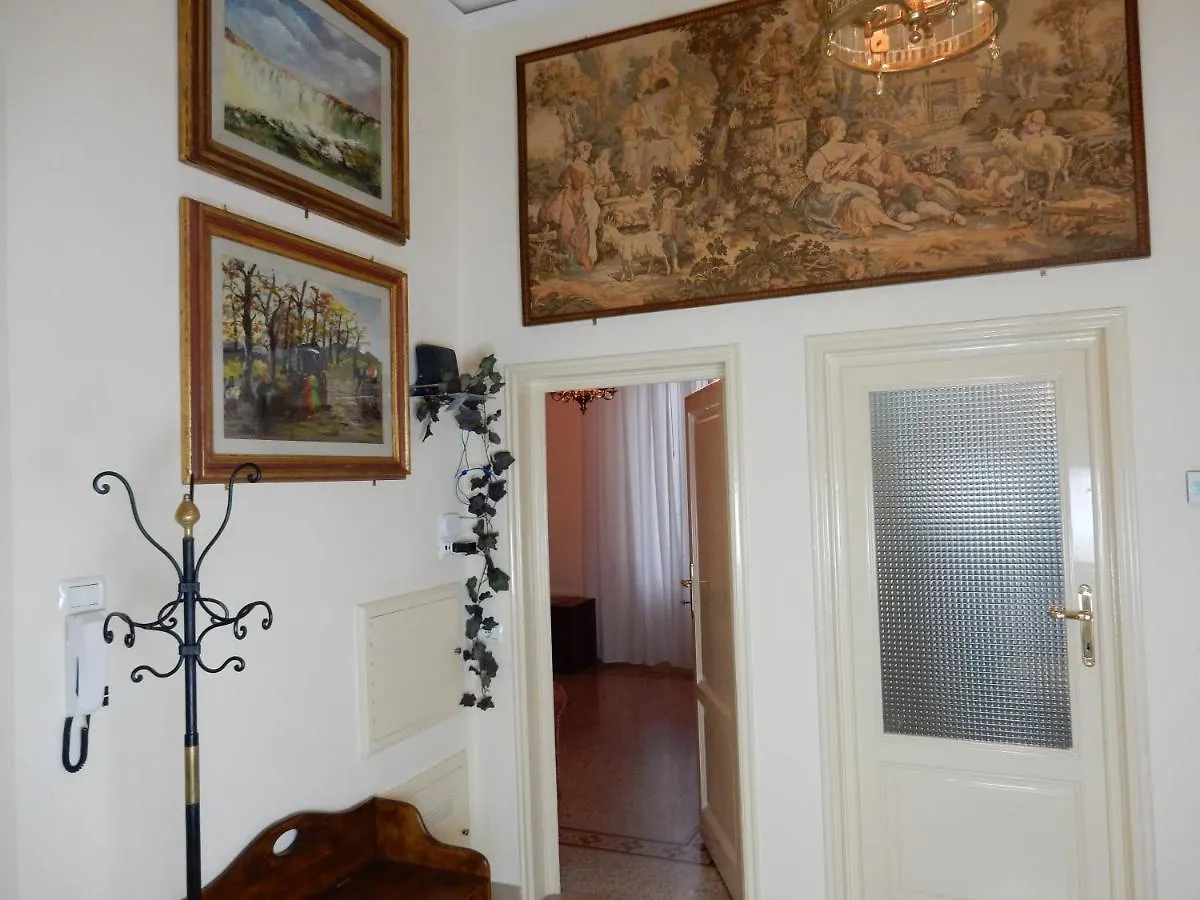 Fabbricotti Apartment Florence